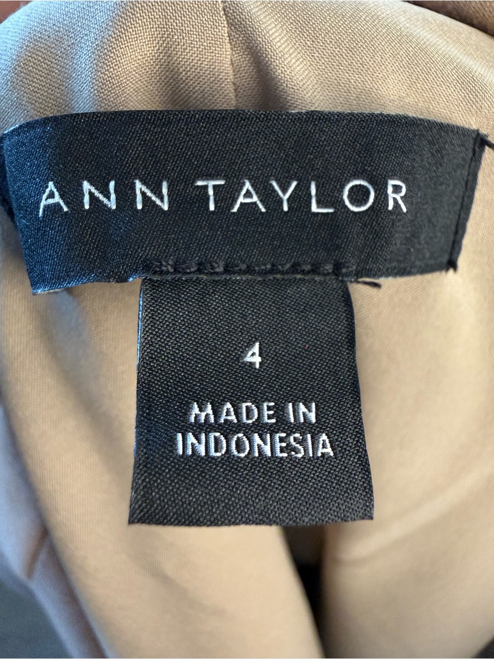 Ann Taylor Women's Light Beige Tailored Blazer Jacket - Picture 5 of 8